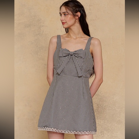 880. Gingham big bow mini dress black and white - Picture 2 of 3